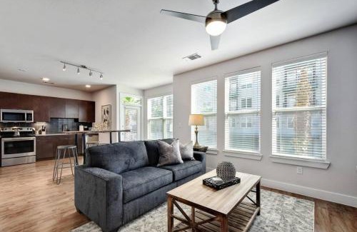 King William Apartment | Attractive Cozy Studio Near Downtown Pool Gym