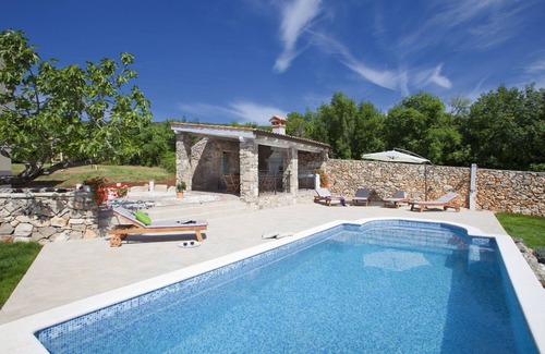 Stanisovi Villa | Attractive villa with private swimming pool, beach volleyball and fenced garden