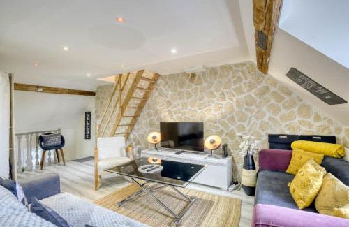 Louvres Apartment | Atypical Apartment CDG Paris Parc Expo Asterix