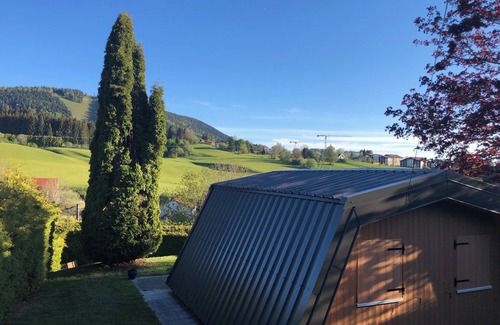 Metabief Ski Chalet | Atypical chalet with enclosed garden and breathtaking views! Rosa-Lila the Tiny-house