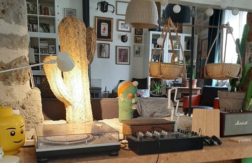 Nerac House | Atypical stone house in a charming village nestled in the heart of Gascony