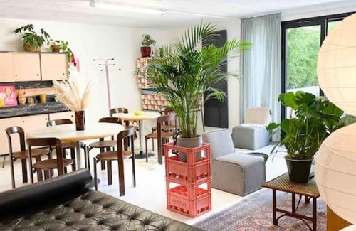 Grosrouvre House | Atypique ancien studio de cinéma 100m2