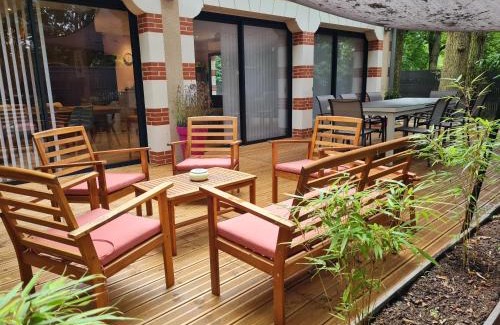 Blois House | AU B'HONNEUR DE BLOIS Gîte 5 étoiles pour 6 personnes avec JACUZZI