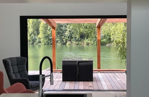 Ande House | Au bal des hirondelles