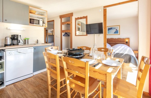 Chamrousse Apartment | Au Bon Air - Appt au pied des pistes
