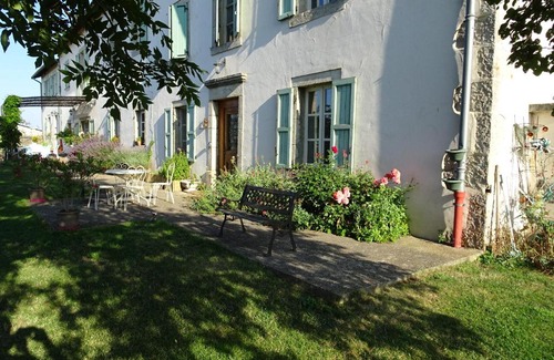 Blanzac Bed & Breakfast | Au bon gre d'hugoline