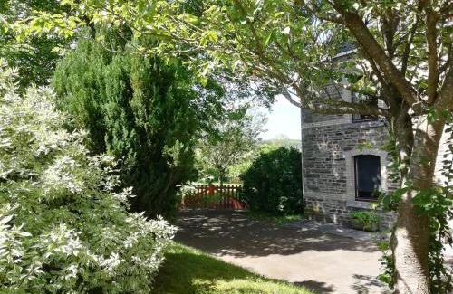 Tavigny House | Au bord de l'Eau