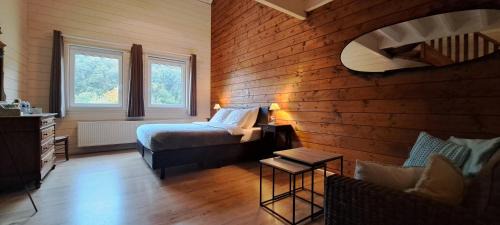 Vresse-sur-Semois Bed & Breakfast | Au Bord de l'Eau