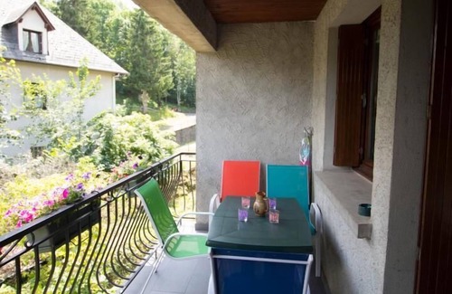 Besse-en-Chandesse House | Au Cœur de la Cité Médiévale de Besse