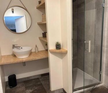 Saint-Germain-du-Salembre Apartment | Au cœur des bois