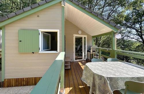 Lissac-sur-Couze Ski Chalet | Au chalet 29