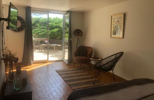 Hennecourt Bed & Breakfast | Au chant des oiseaux