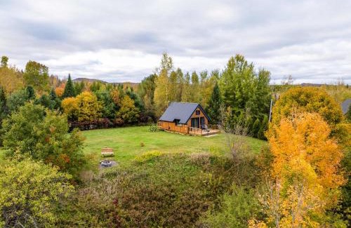 Sainte-Melanie Ski Chalet | Au Chic Chalet des Chutes Chic Rustique