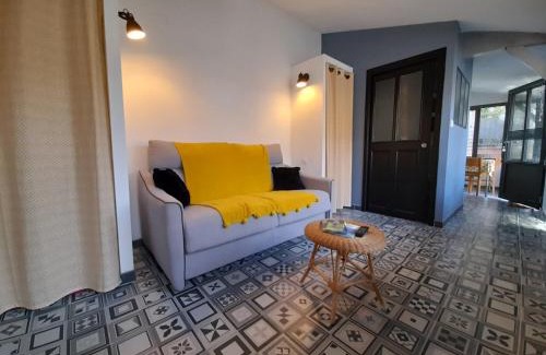 Saint-Sebastien-sur-Loire House | Au Détour des Pas Enchantés