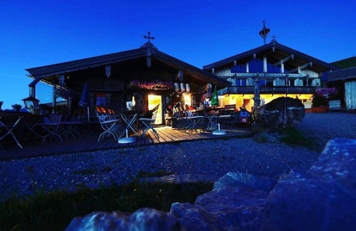 Soell Apartment | Au Hochalm - hut, shower, WC