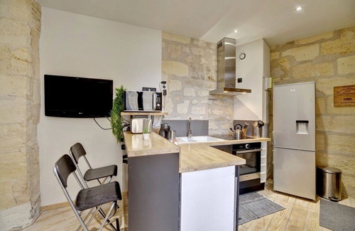Capucins - Victoire Apartment | Au Marché des Capucins - Joli T2 en duplex