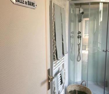 Cormeilles Apartment | AU NAIN ROUGE gite vintage de charme