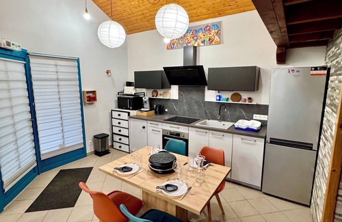 Les Piards Ski Chalet | Au P'tit Chalet. Pets allowed