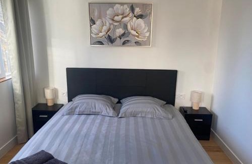 Sens Apartment | Au toit de la cathédrale