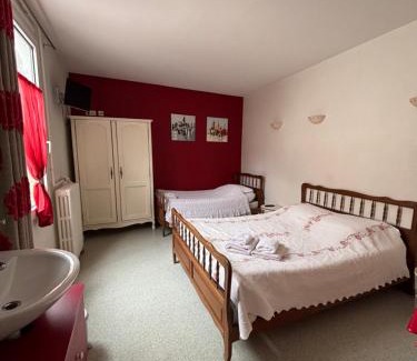 Cherisy Hotel | Auberge Cherisy