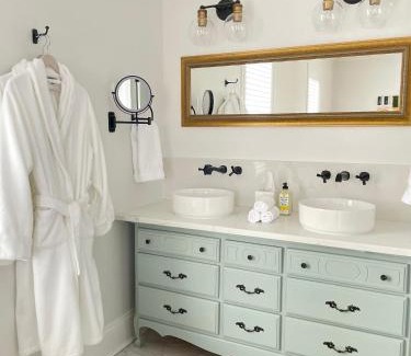 Alexandria Bed & Breakfast | Auberge Glengarry Inn