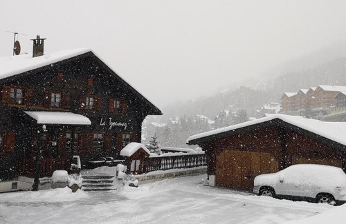 Mayens-de-Riddes Hotel | Auberge la Tzoumaz