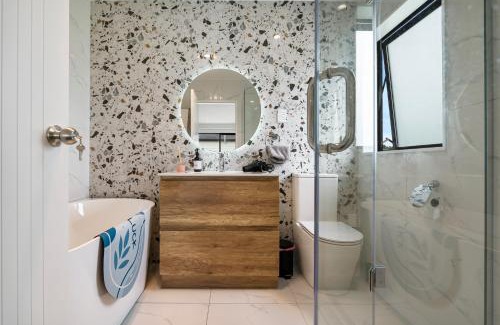 Greenlane - Ellerslie House | Auckland ONE Tree Hill Coby Suite