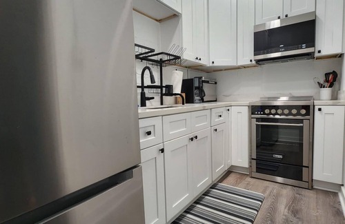 Audubon Apartment | Audubon House Apt. 2: 2bd/1ba