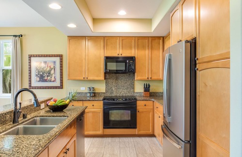 Waikoloa House | Aug 125 a nt sale! Colony Villas quiet redone end unit. Tropical views, 90 golf!