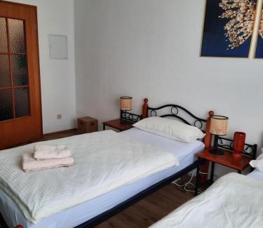 Haunstetten-Siebenbrunn Apartment | Augsburg!Möblierte Appartment!