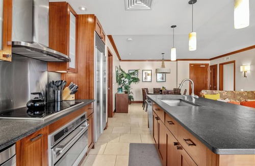 Ko Olina Resort | August Book Ahead & Save! KoOlina Beach End Unit with Amazing Lanai Ocean Views
