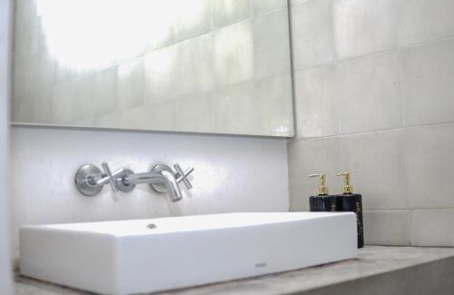 Klojen Hotel | Augustina Home