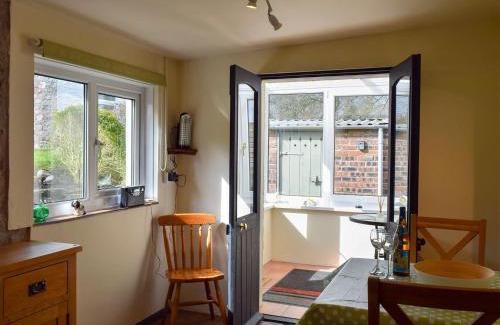 Longtown House | Augustus Cottage