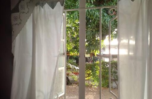 New Kingston Apartment | Aunt G's Homestay
