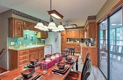 Fairfield Bay House | Aunt Pattie's Lake House