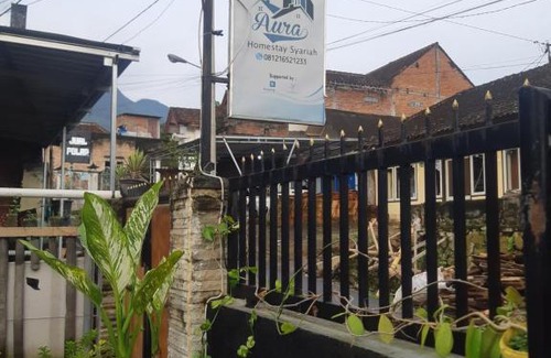 Oro Oro Ombo House | Aura Homestay Syariah
