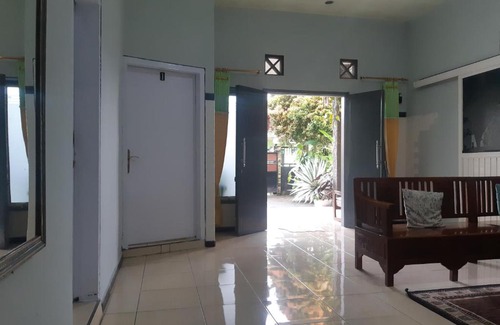 Oro Oro Ombo House | Aura Homestay Syariah
