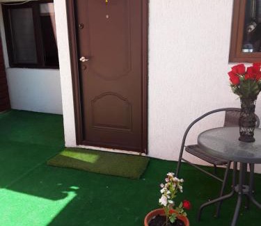 Sector 5 Apartment | Aura's west accommodation private parking in front yard