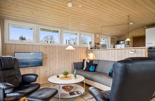 Hvalpsund House | "Aurelia" - 400m to the inlet by Interhome