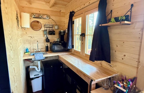 Denali Cabin | Aurora and Alpenglo Paired Lakefront Cabins