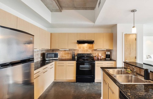 Second Street District Apartment | Austin | Awe-inspiring 1BD/1BA 2nd Street District Apartment