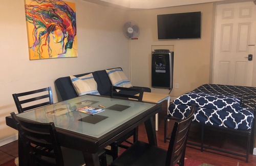 Queens Apartment | Austin Cove near subway, all shops, restaurants!
