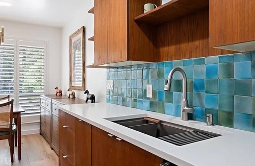 Travis Heights Condo | Austin Modern on Lady Bird Lake, kayak or paddleboard, Fast Google Fiber