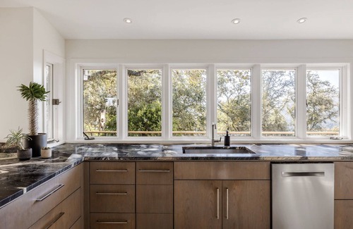 Ledge At Wild Basin House | Austin Skyline Views + Private Pool - Brigadoon!