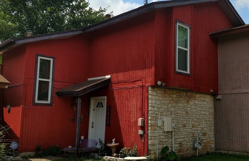Austin House | "Austintatious" Townhome located 15 minutes to downtown/C.O.T.A