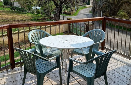 Lassouts House | Autentic and picturesque Gite de la Tambourde. Overnight stays on request.