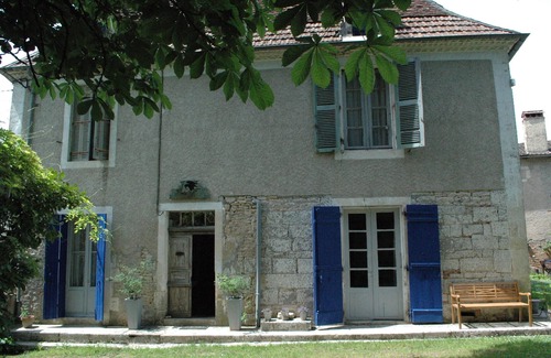 Cubjac House | Authentic cottage 4/5 p. domain Le Nid des Oiseaux 15-16th C in hart of village