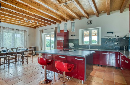 Beaumont-du-Perigord Bed & Breakfast | Authentique Maison de Charme WIFI Netflix Swimming pool 10 pers