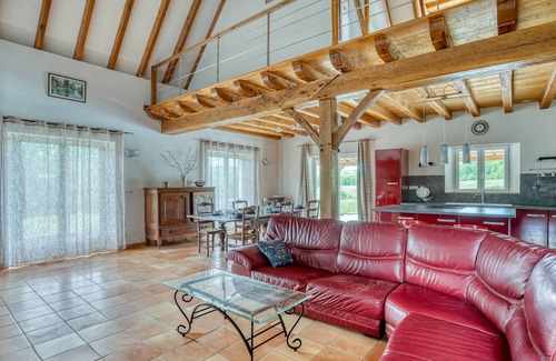 Beaumont-du-Perigord Bed & Breakfast | Authentique Maison de Charme WIFI Netflix Swimming pool 10 pers