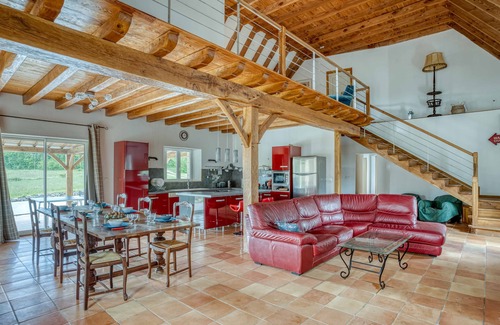 Beaumont-du-Perigord Bed & Breakfast | Authentique Maison de Charme WIFI Netflix Swimming pool 10 pers